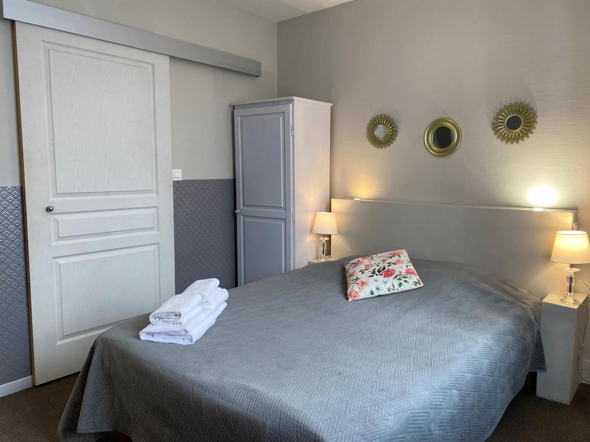 נאנט Hotel Saint Yves מראה חיצוני תמונה